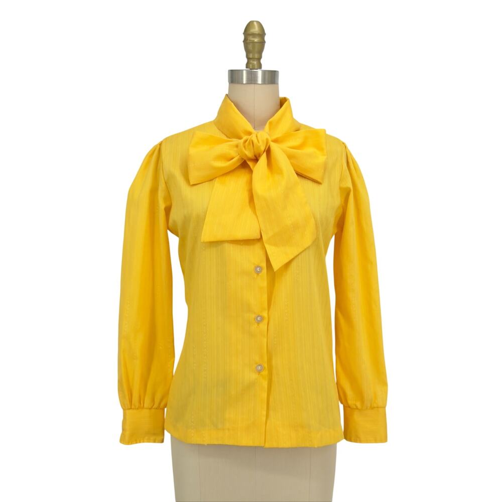 Vintage 80s Wrangler Secretary Bow Blouse Womens size Small